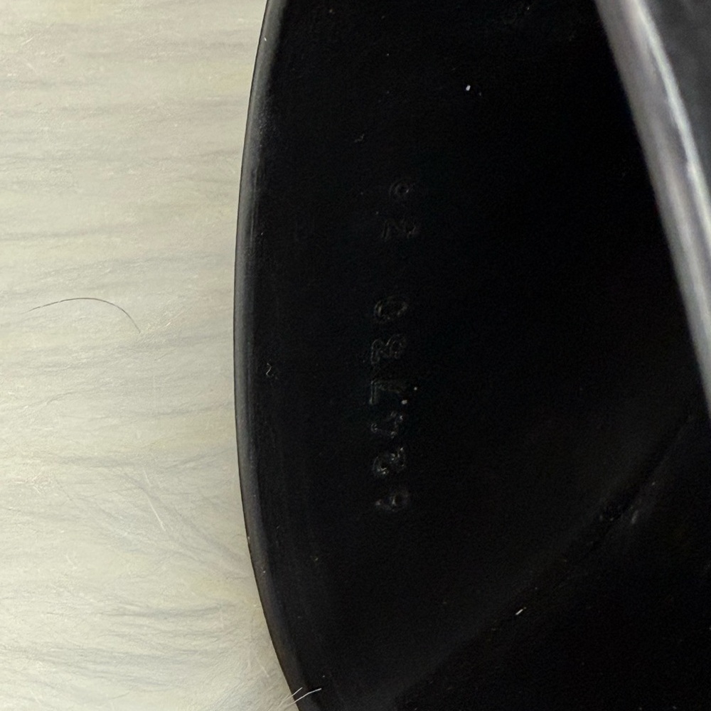 Gucci Rubber Sandals - Picture 11 of 13